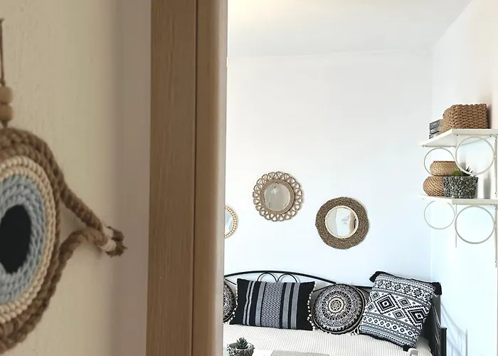 Restia House Case de vacanță *